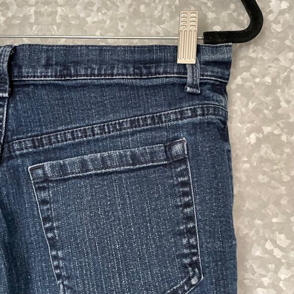 Gloria Vanderbilt Medium Wash Straight Amanda Jeans - Size 8 Short - Medium Rise - Picture 6 of 7